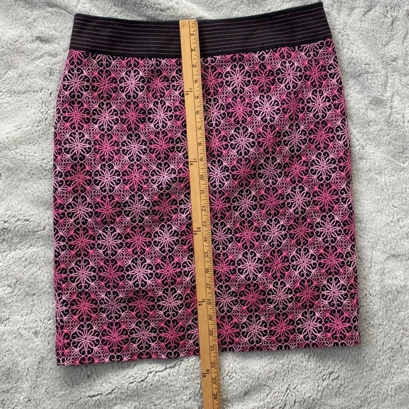 Nanette lepore black and pink skirt size 10 - Picture 7 of 9